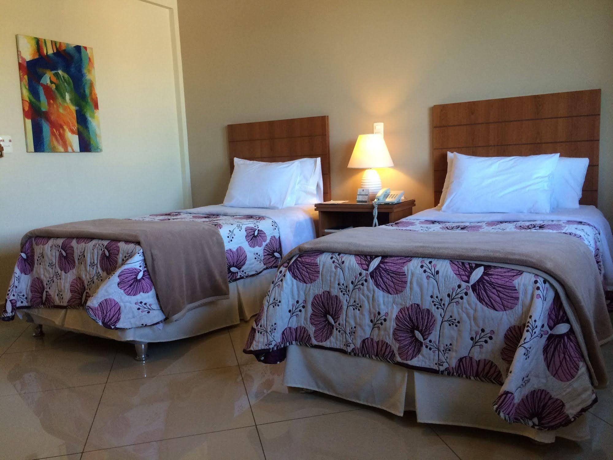 Convair Hotel Ciudad del Este Zewnętrze zdjęcie
