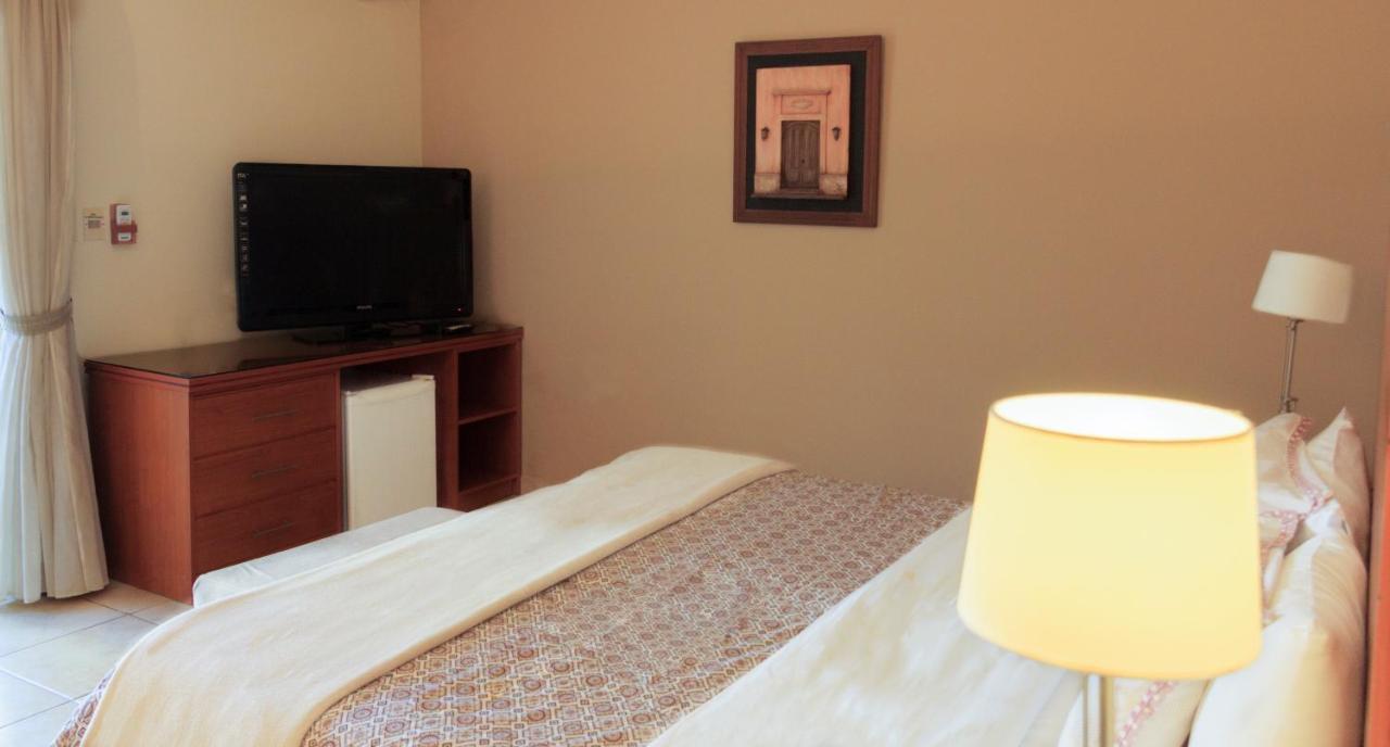 Convair Hotel Ciudad del Este Zewnętrze zdjęcie